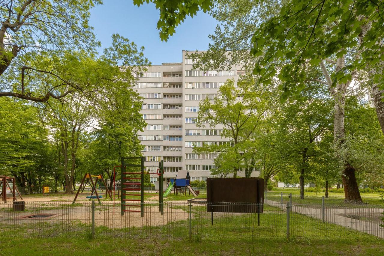 Bright & Cozy Near Metro Marymont By Renters Lägenhet
